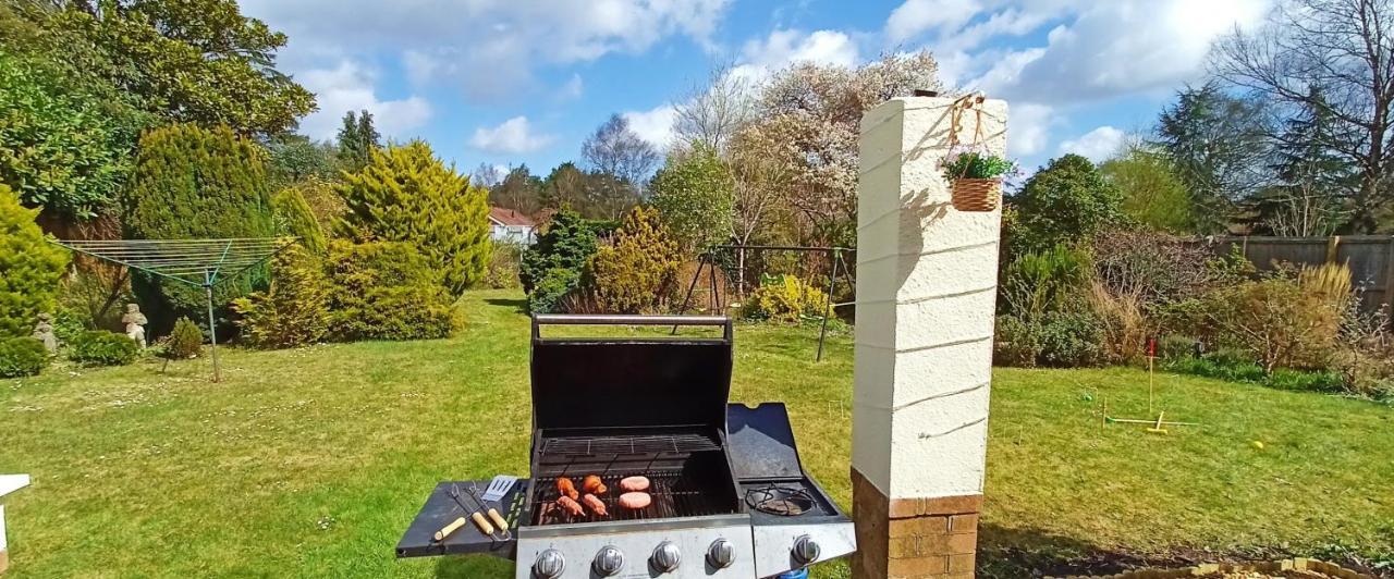Lions Lodge: Great Location With Hot Tub Ringwood Exterior foto